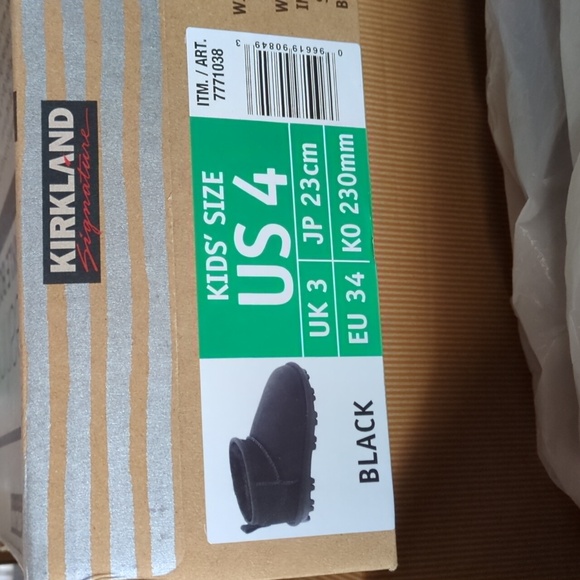 Kirkland Kids' Shearling Suede Mini Short Ankle Boots Black NEW - Picture 8 of 8
